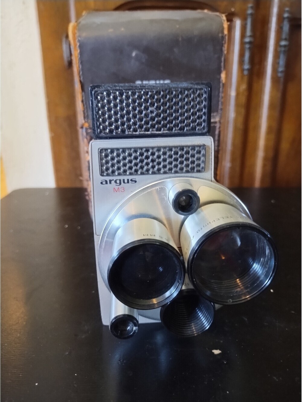 Vintage Camera Argus Cinetronic M3 8mm Movie Camera 1950s Case‎ 3 Lens Turret